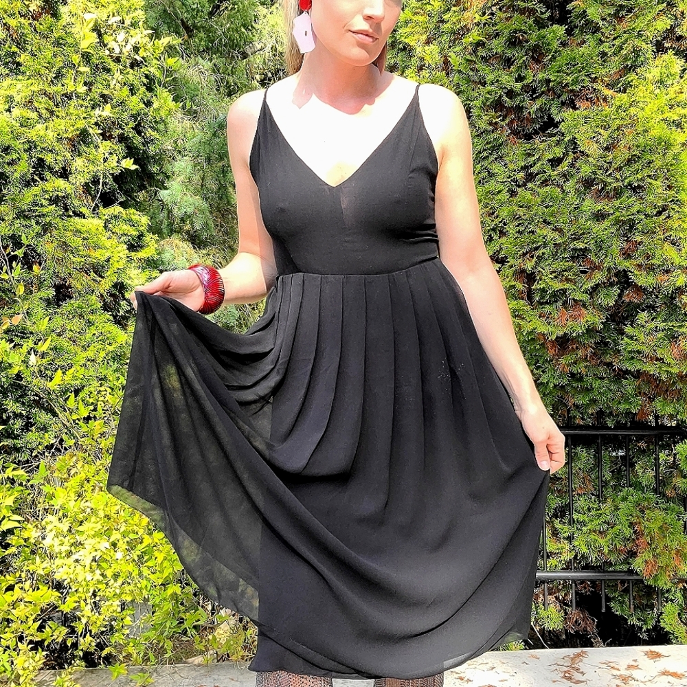 Wilfred Black Midi Dress - Picture 5 of 10